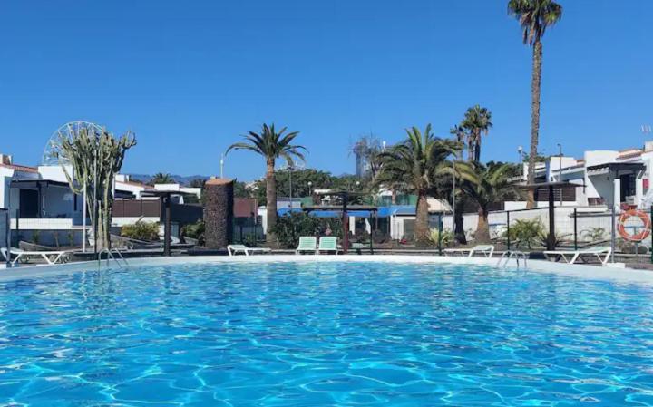 Apartamento Sunny With Garden #1